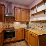 2 Bed Traditional Apartment - Trafalgar Square